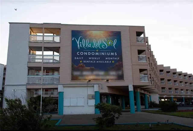 $73,900 | 3938 Surfside Boulevard, Unit 3336, Corpus Christi, TX 78402