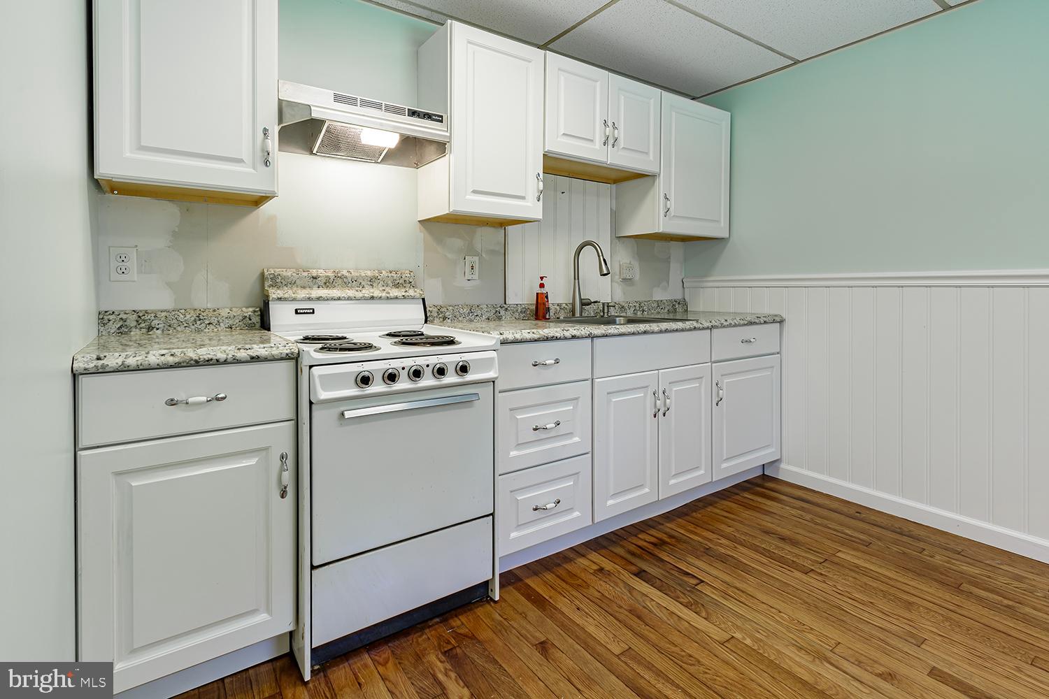 2 Chief Massasoit Medford, NJ 08055 - Photo 7 of 28 New kitchen on main level