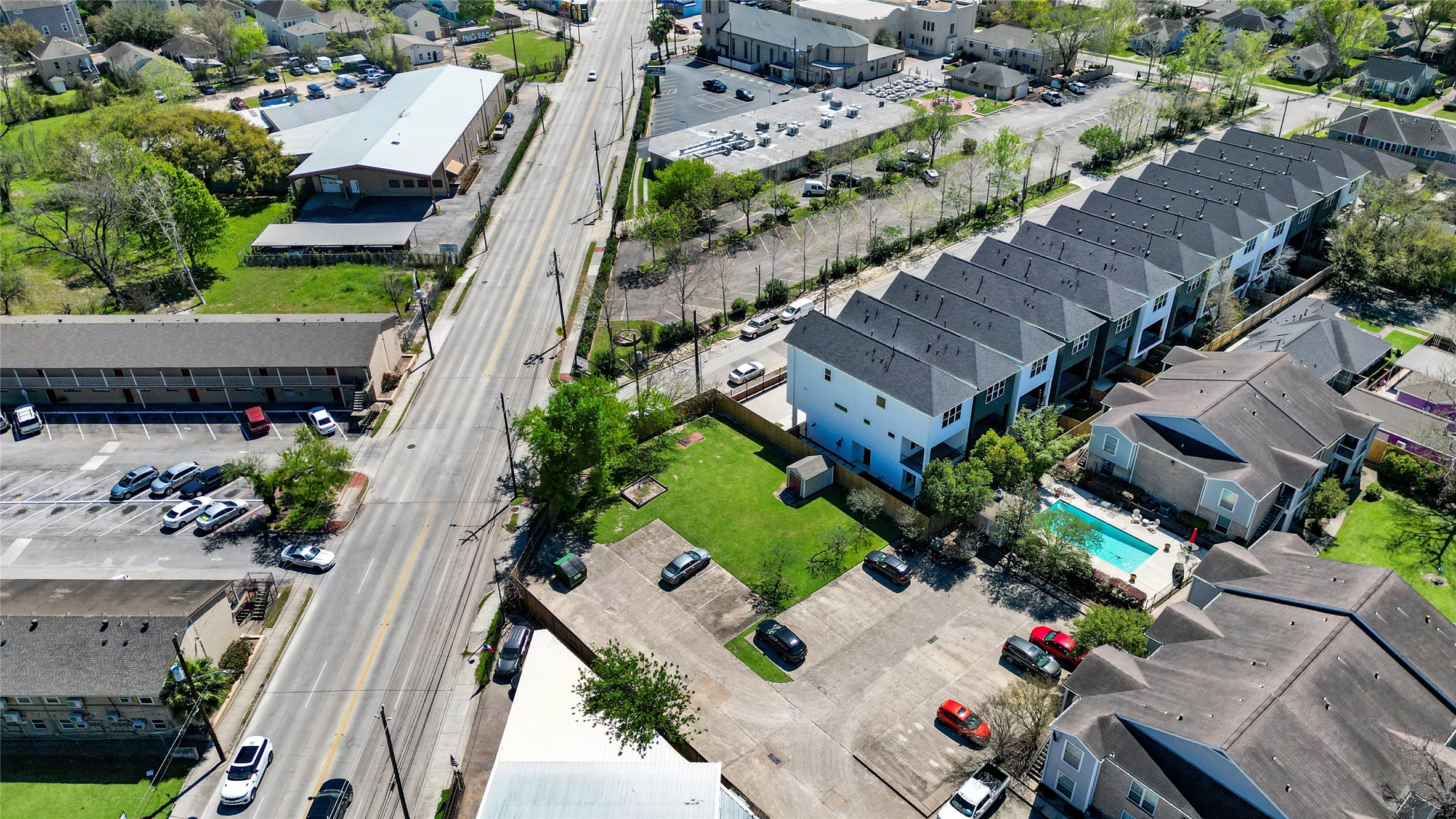 4501 North Main Street Houston, TX 77009 - Photo 9 of 12 an aerial view of a house with garden