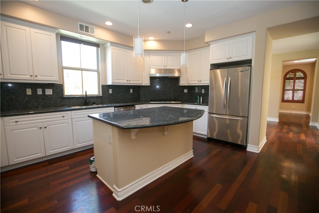 129 Chantilly Irvine, CA 92620 - Photo 20 of 44 Gallery Image 20