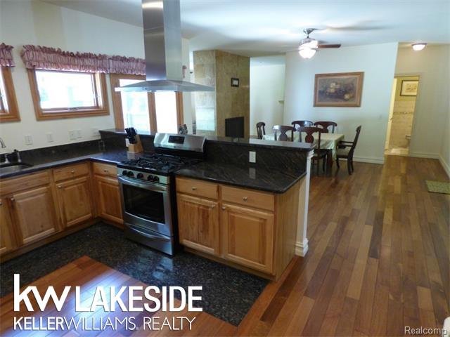 4685 Orion Road Rochester, MI 48306 - Photo 13 of 56