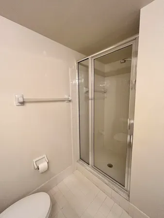 $1,800 | 6531 Southeast Federal Highway, Unit E202, Stuart, FL 34997