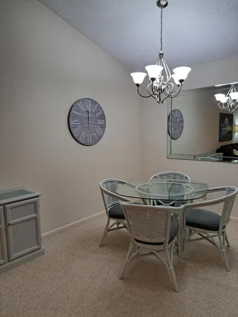 $1,800 | 6531 Southeast Federal Highway, Unit E202, Stuart, FL 34997