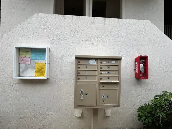 $1,800 | 6531 Southeast Federal Highway, Unit E202, Stuart, FL 34997