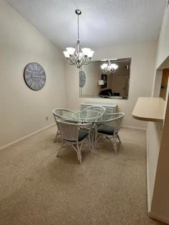 $1,800 | 6531 Southeast Federal Highway, Unit E202, Stuart, FL 34997