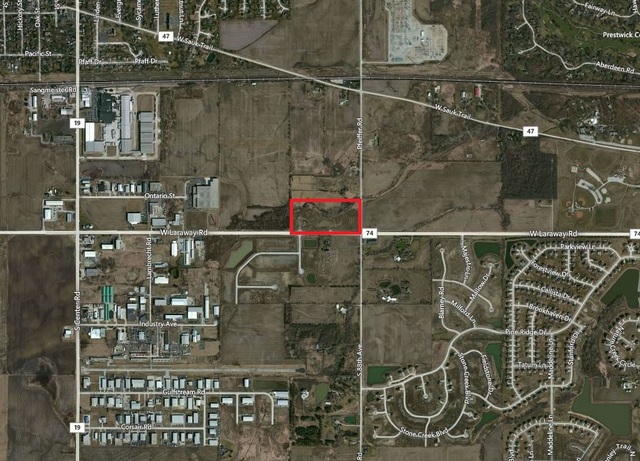 8779 West Laraway Road Frankfort, IL 60423 - Photo 2 of 3 a bathroom with a shower