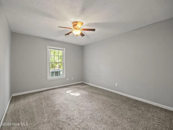 $1,075 | 122 Corey Circle, Jacksonville, NC 28546