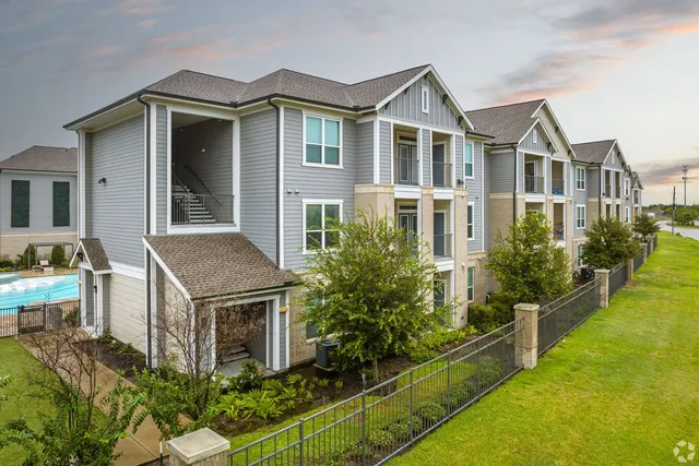 $1,649 | 24002 Colonial Parkway, Unit 4310, Katy, TX 77493