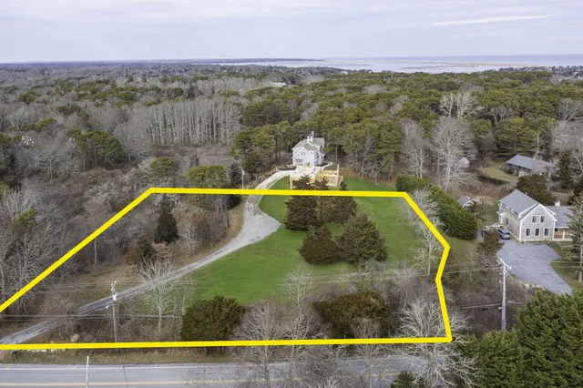 $899,900 | 110 Beach Road, Orleans, MA 02653