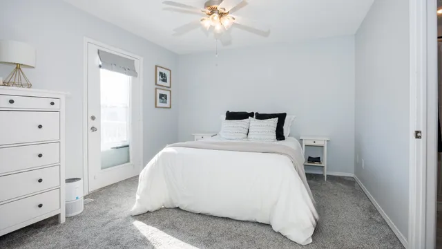 $159,900 | 903 North Linden Street, Unit 205, Normal, IL 61761