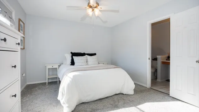 $159,900 | 903 North Linden Street, Unit 205, Normal, IL 61761