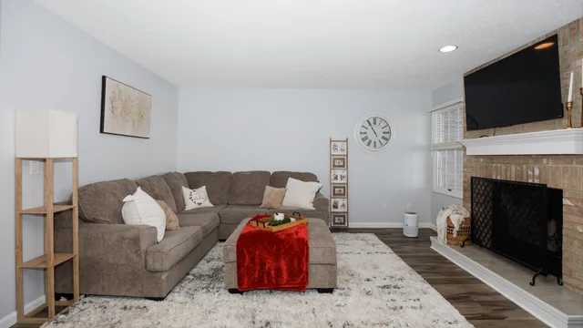 $159,900 | 903 North Linden Street, Unit 205, Normal, IL 61761