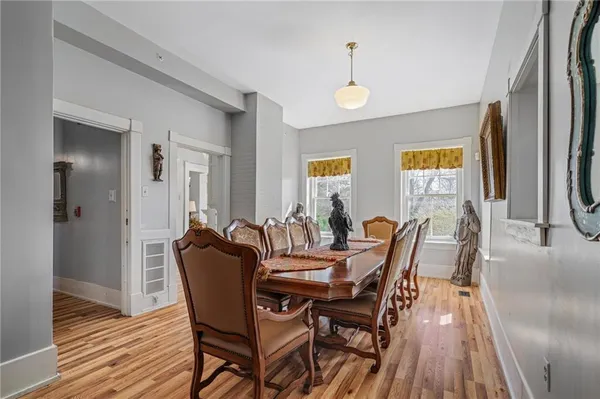 $1,349,000 | 1 Hawthorne Place, Independence, MO 64052