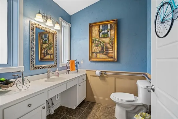 $1,425,000 | 1 Hawthorne Place, Independence, MO 64052