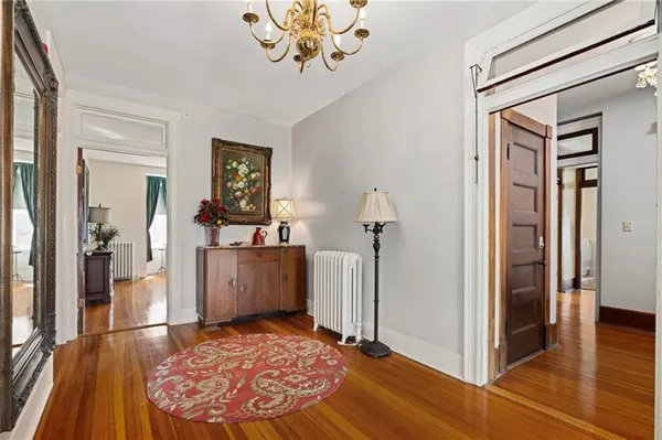 $1,425,000 | 1 Hawthorne Place, Independence, MO 64052