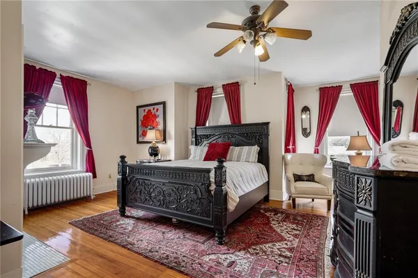 $1,349,000 | 1 Hawthorne Place, Independence, MO 64052