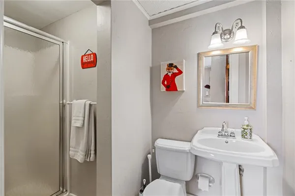 $1,349,000 | 1 Hawthorne Place, Independence, MO 64052