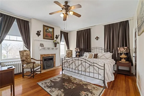 $1,349,000 | 1 Hawthorne Place, Independence, MO 64052