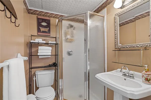 $1,349,000 | 1 Hawthorne Place, Independence, MO 64052