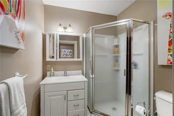 $1,425,000 | 1 Hawthorne Place, Independence, MO 64052