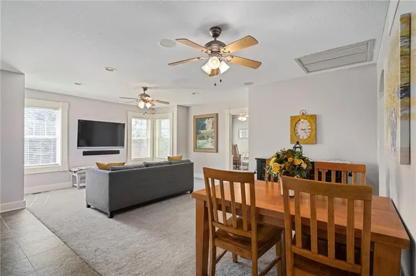 $1,425,000 | 1 Hawthorne Place, Independence, MO 64052