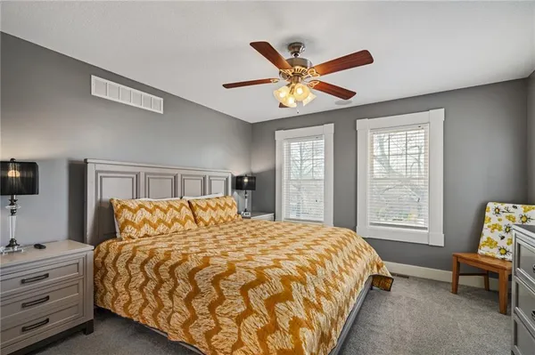 $1,425,000 | 1 Hawthorne Place, Independence, MO 64052