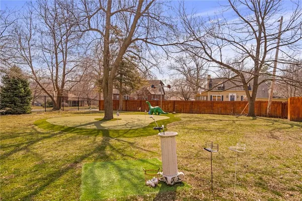 $1,425,000 | 1 Hawthorne Place, Independence, MO 64052