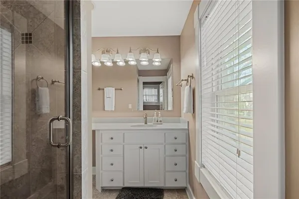 $1,349,000 | 1 Hawthorne Place, Independence, MO 64052