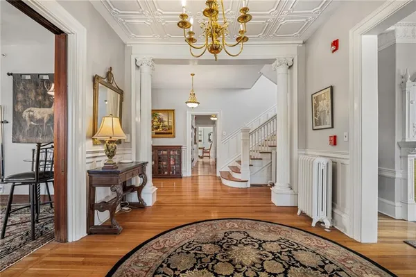 $1,425,000 | 1 Hawthorne Place, Independence, MO 64052