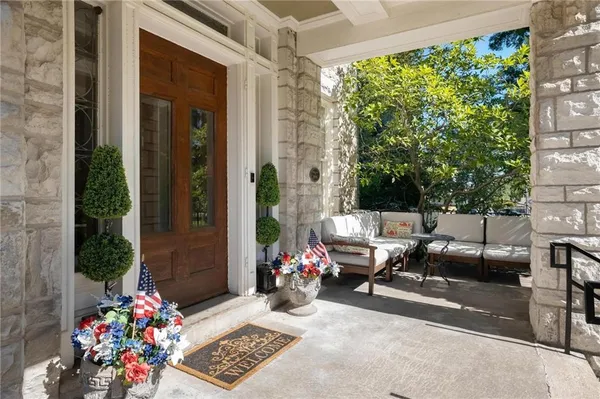 $1,349,000 | 1 Hawthorne Place, Independence, MO 64052