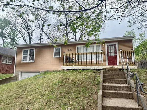 $169,900 | 1334 Cheyenne Street, Leavenworth, KS 66048