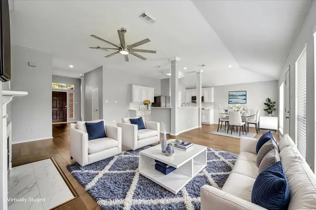 $2,350 | 3915 Summerfield Drive, Pearland, TX 77584