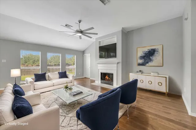 $2,350 | 3915 Summerfield Drive, Pearland, TX 77584