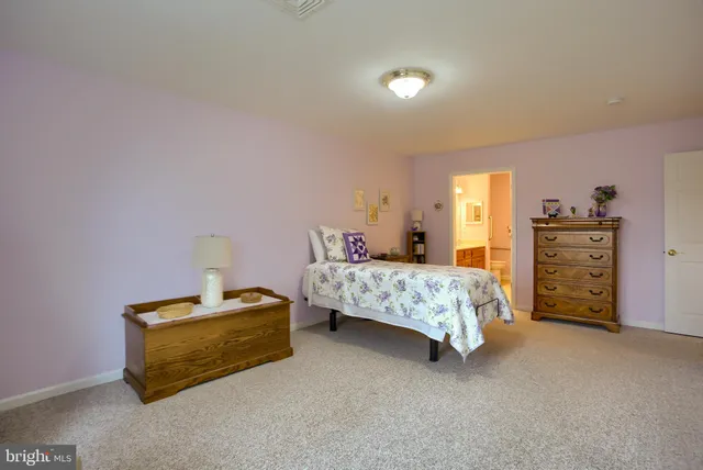 $299,900 | 14 Creek Bank Drive, Mechanicsburg, PA 17050