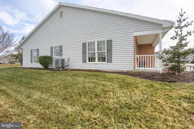 $299,900 | 14 Creek Bank Drive, Mechanicsburg, PA 17050