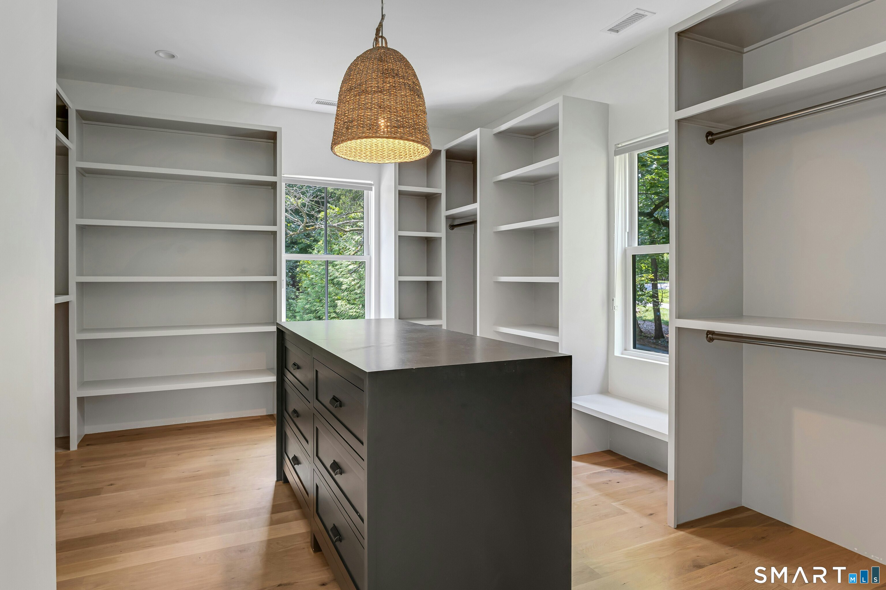 13 Sunswyck Road Darien, CT 06820 - Photo 22 of 40