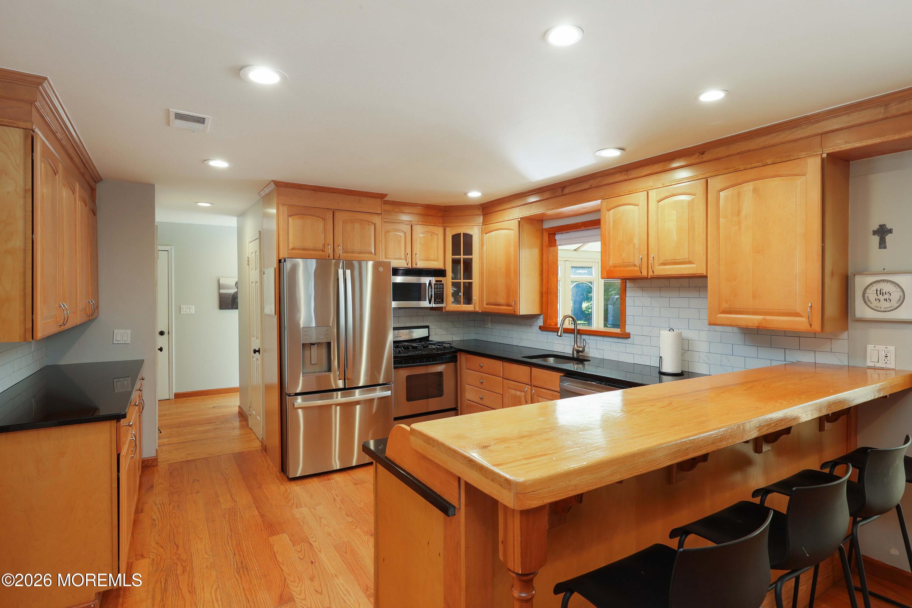 149 Ueland Road Red Bank, NJ 07701 - Photo 13 of 30 758A8660