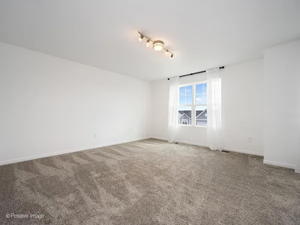 $599,990 | 444 Radcliff Lane, South Elgin, IL 60177