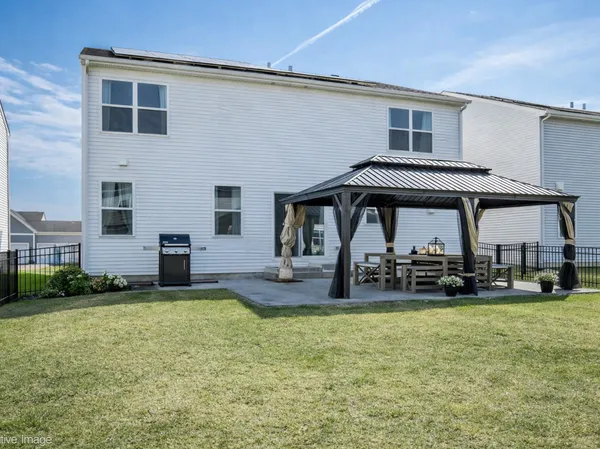 $599,990 | 444 Radcliff Lane, South Elgin, IL 60177
