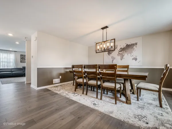 $599,990 | 444 Radcliff Lane, South Elgin, IL 60177