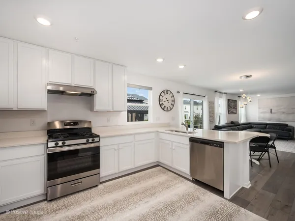 $599,990 | 444 Radcliff Lane, South Elgin, IL 60177