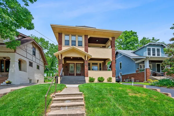 $1,800 | 2890 Romana Place, Unit 2, Cincinnati, OH 45209