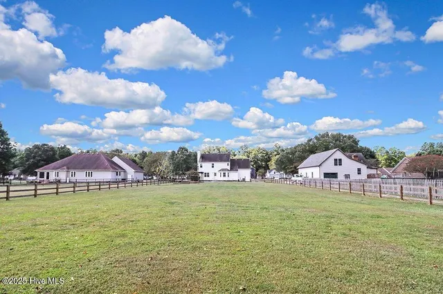 $440,000 | 116 Jae Court, Moyock, NC 27958