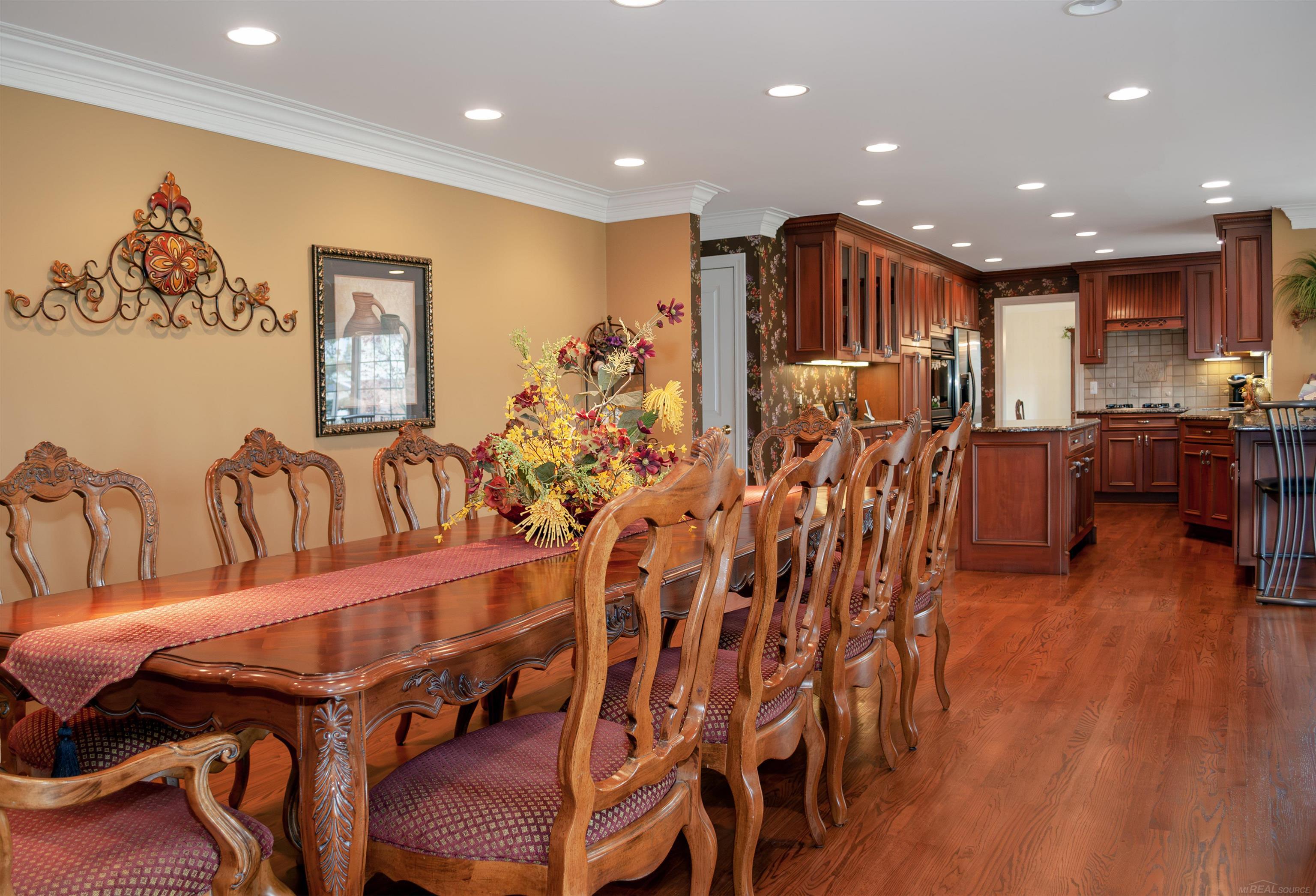 1010 Canterbury Road Grosse Pointe, MI 48236 - Photo 22 of 65 50108159-21.JPG