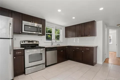 $3,950 | 22 Tracey Street, Norwalk, CT 06850