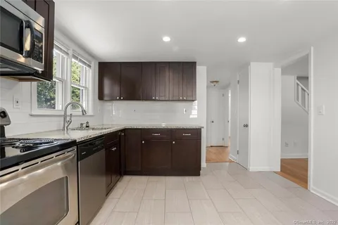 $3,950 | 22 Tracey Street, Norwalk, CT 06850