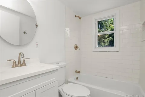 $3,950 | 22 Tracey Street, Norwalk, CT 06850