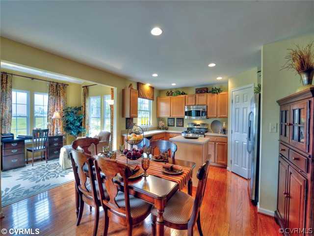 1913 River Ridge Place Hopewell, VA 23860 - Photo 2 of 4 Gallery Image 2