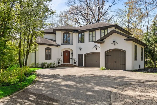 $2,895,000 | 697 Bluff Road, Lake Bluff, IL 60044