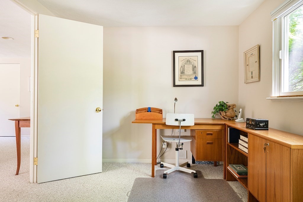 359 North Emerson Road Lexington, MA 02420 - Photo 21 of 24 Gallery Image 21
